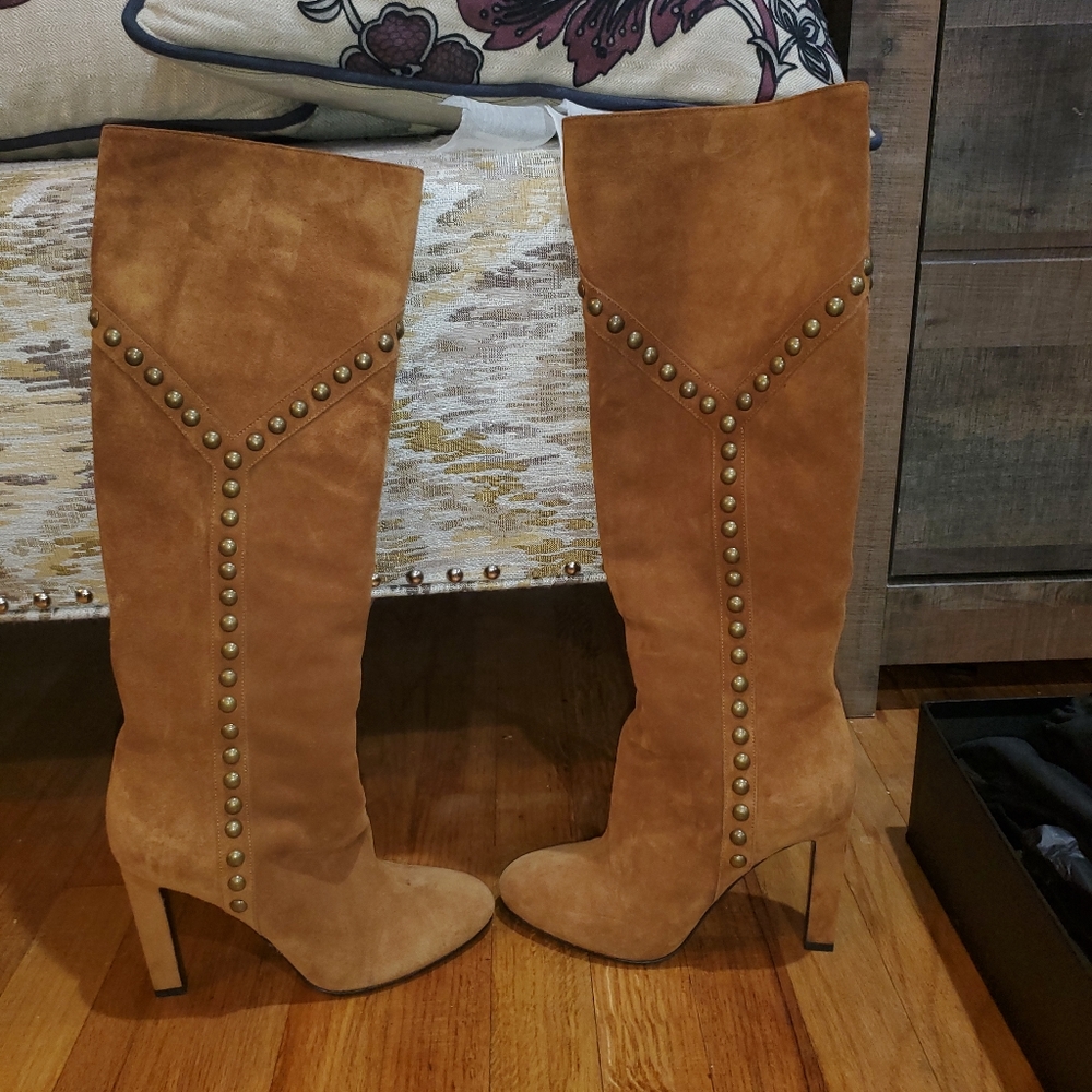 Yves saint laurent boots(boots only..bag excluded)